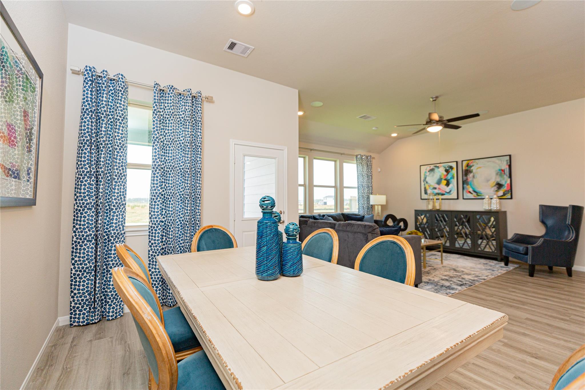 19733 Flag View Drive