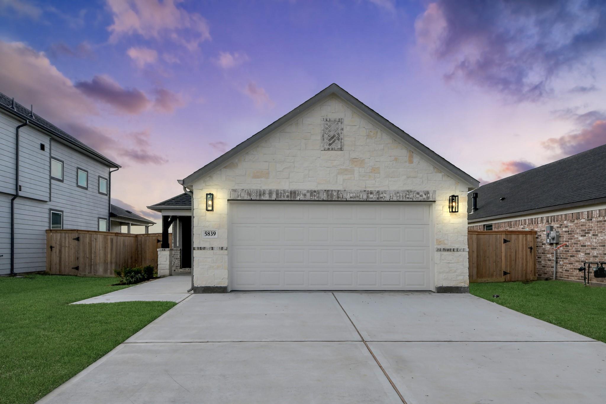 5839 Madison Trail Drive