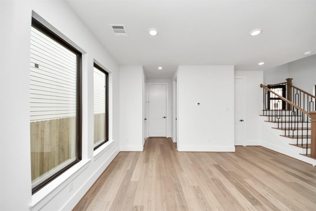 405 Forest Reserve Place