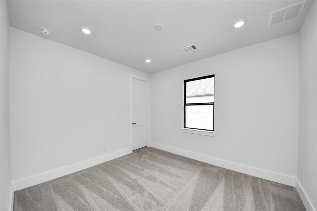 405 Forest Reserve Place