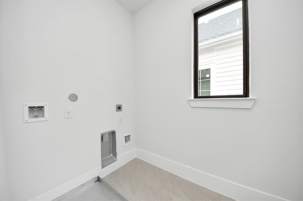 405 Forest Reserve Place