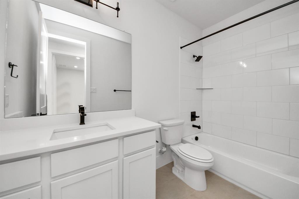 405 Forest Reserve Place