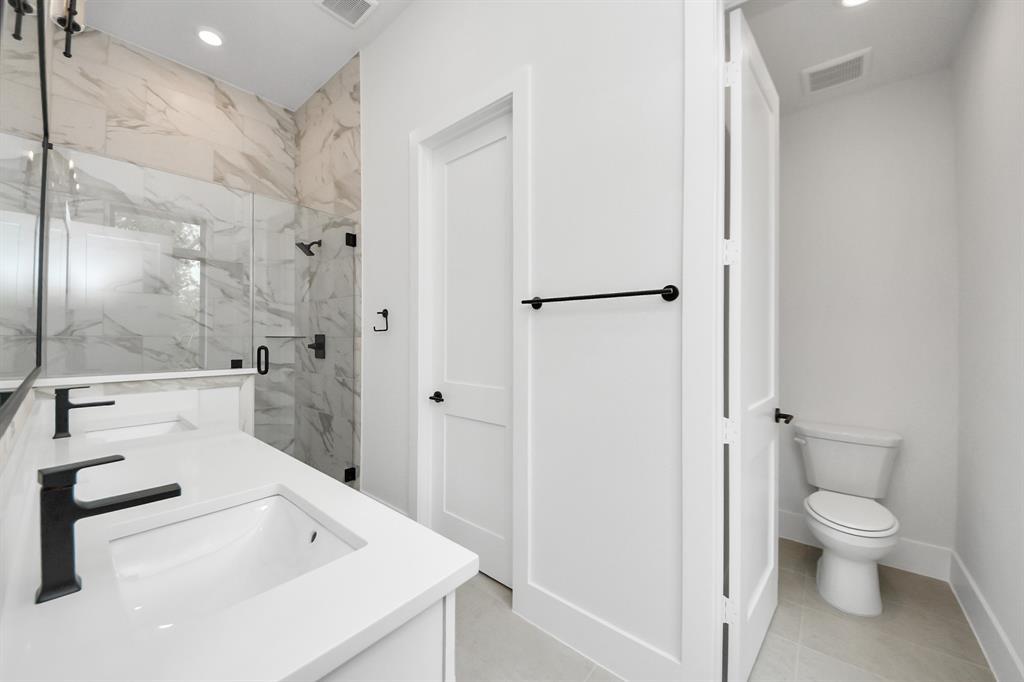 405 Forest Reserve Place