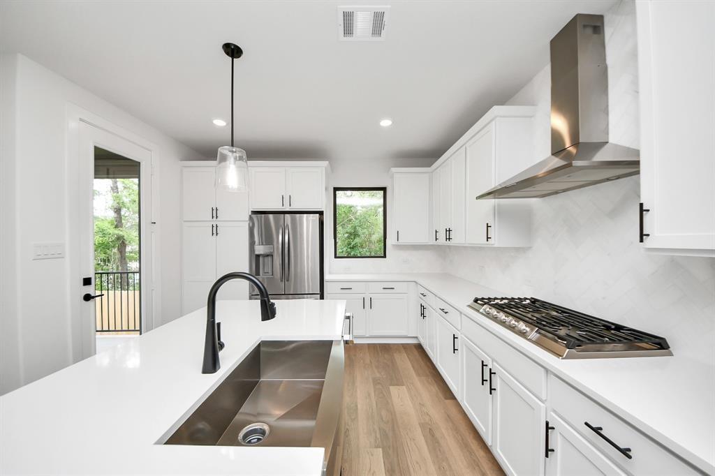 405 Forest Reserve Place