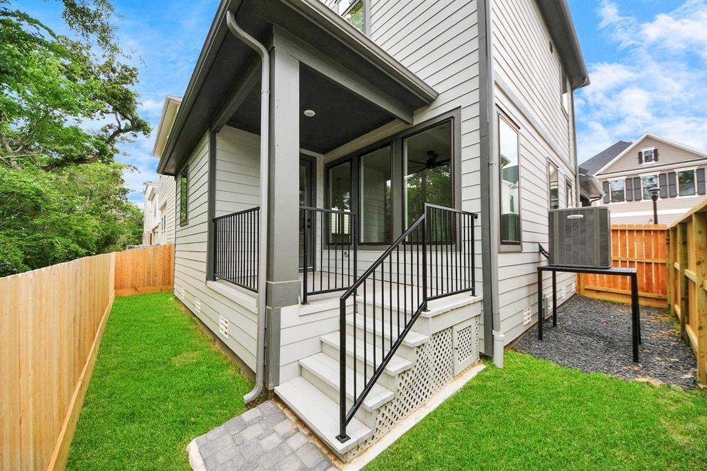 405 Forest Reserve Place