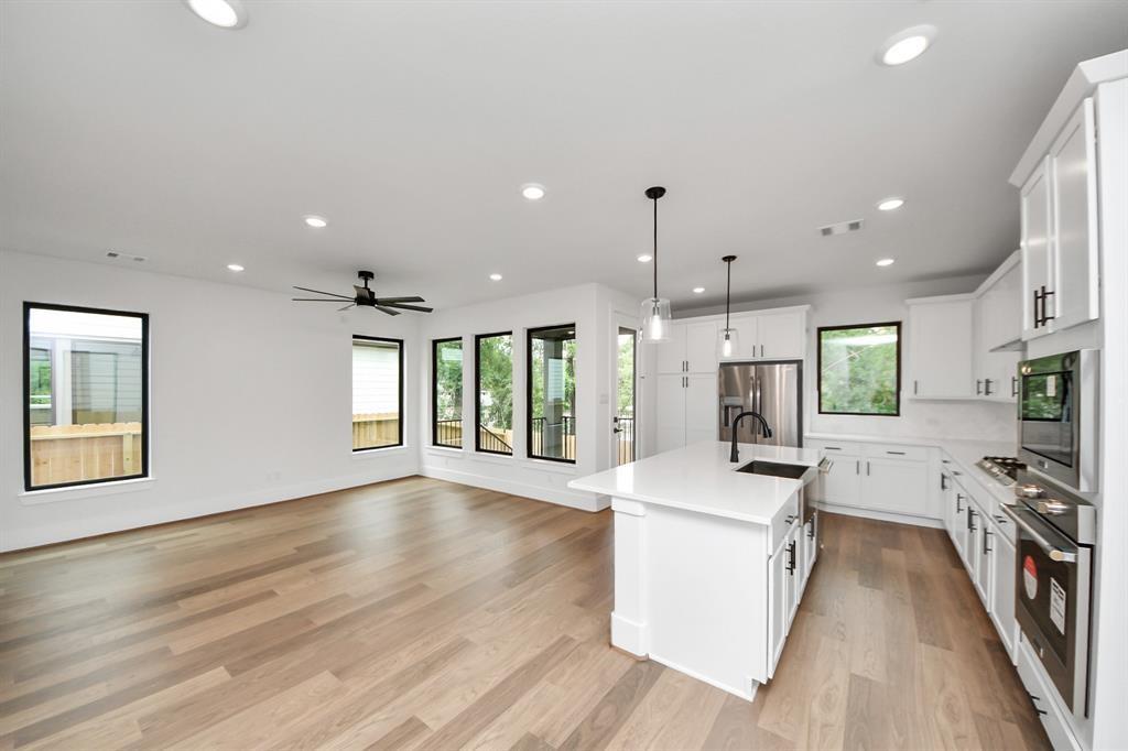 405 Forest Reserve Place