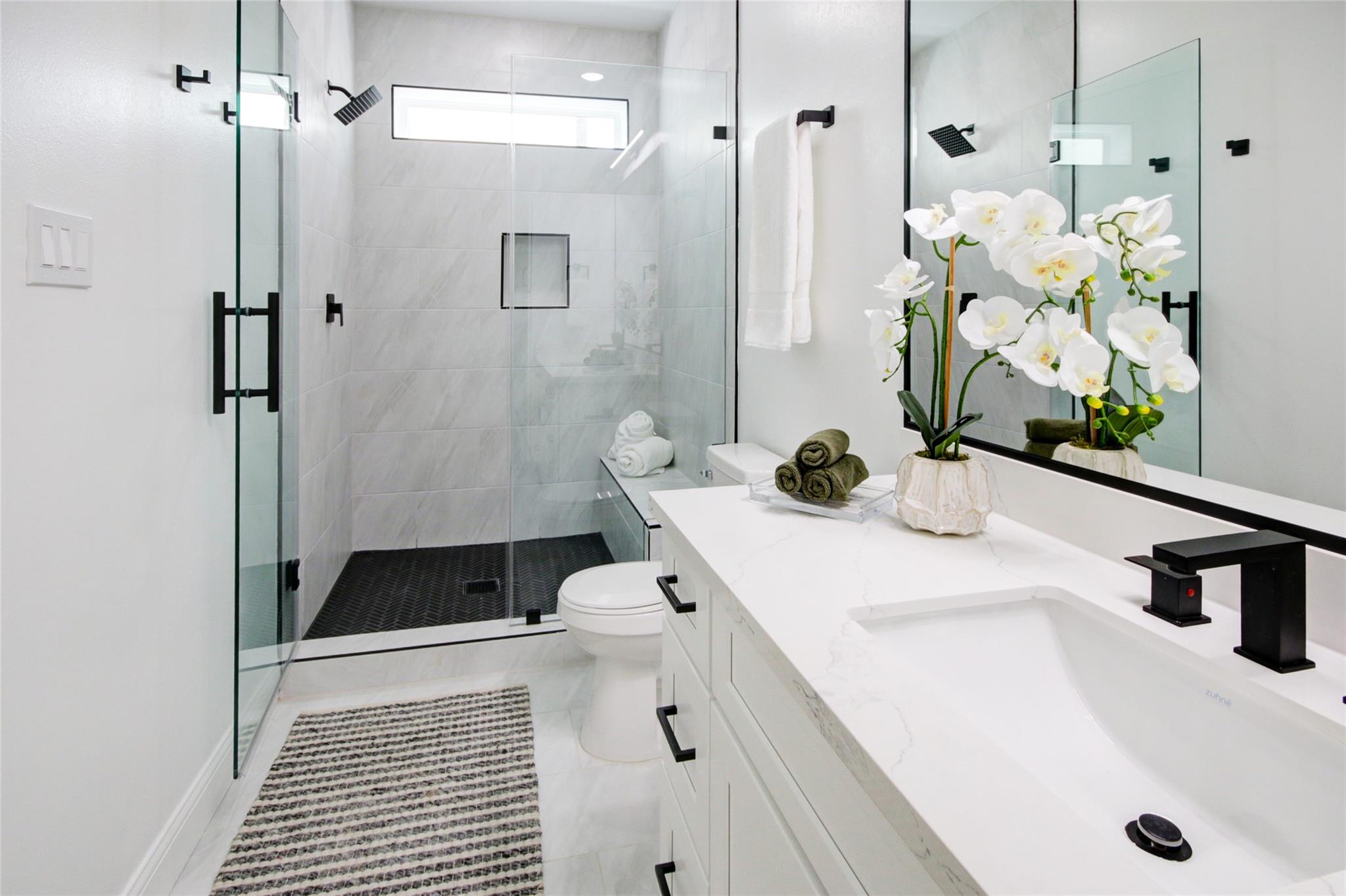 1214 W 24th Street Unit: E