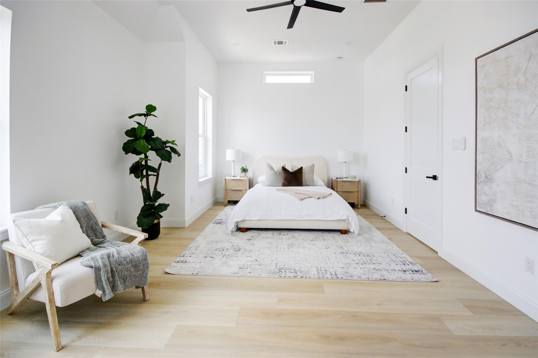 1214 W 24th Street Unit: E