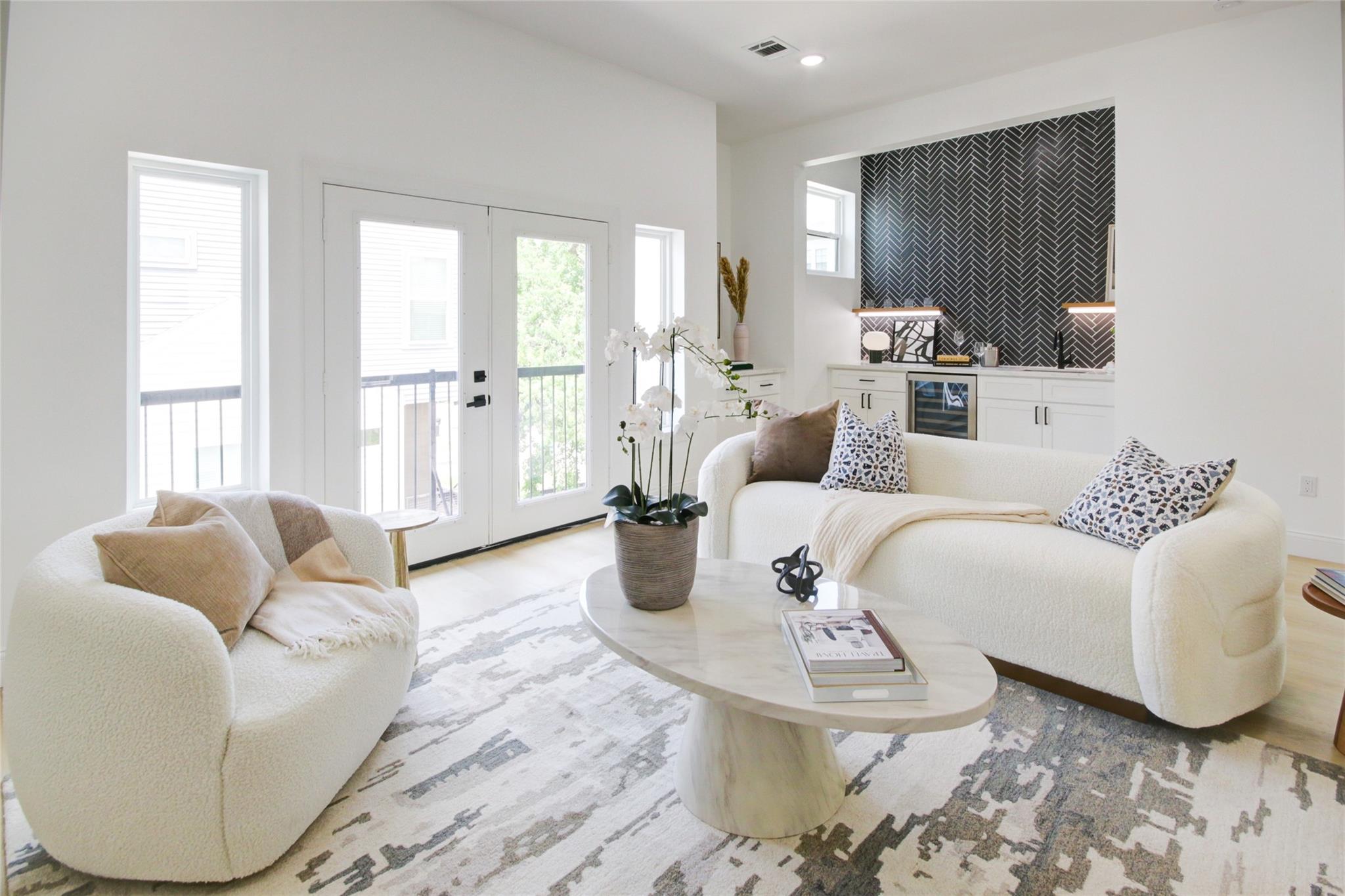 1214 W 24th Street Unit: E