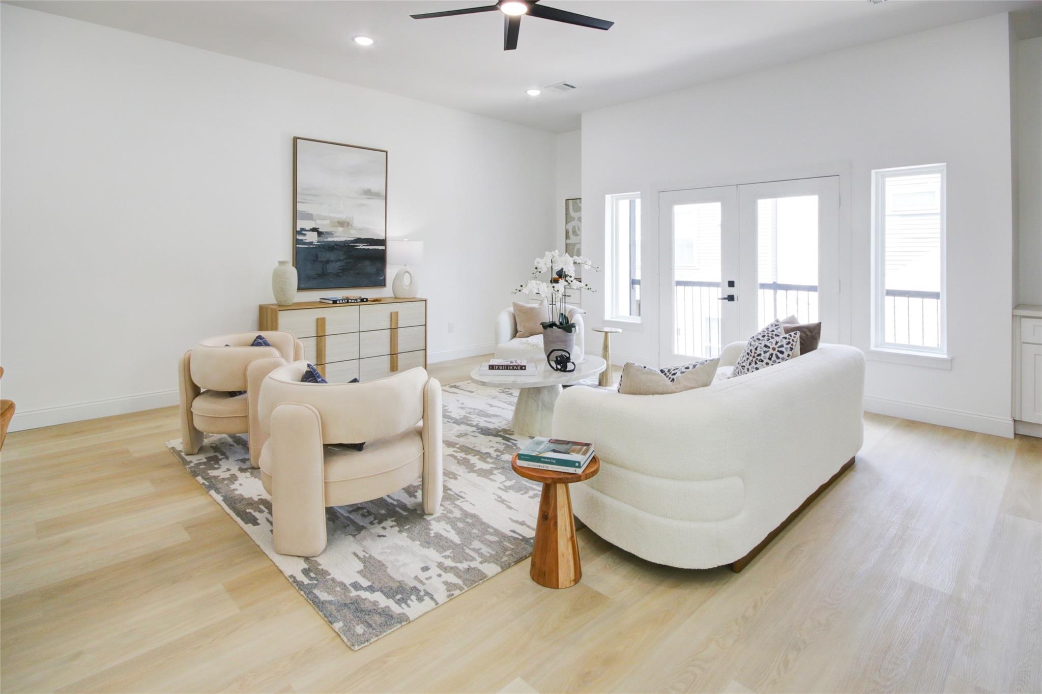 1214 W 24th Street Unit: E