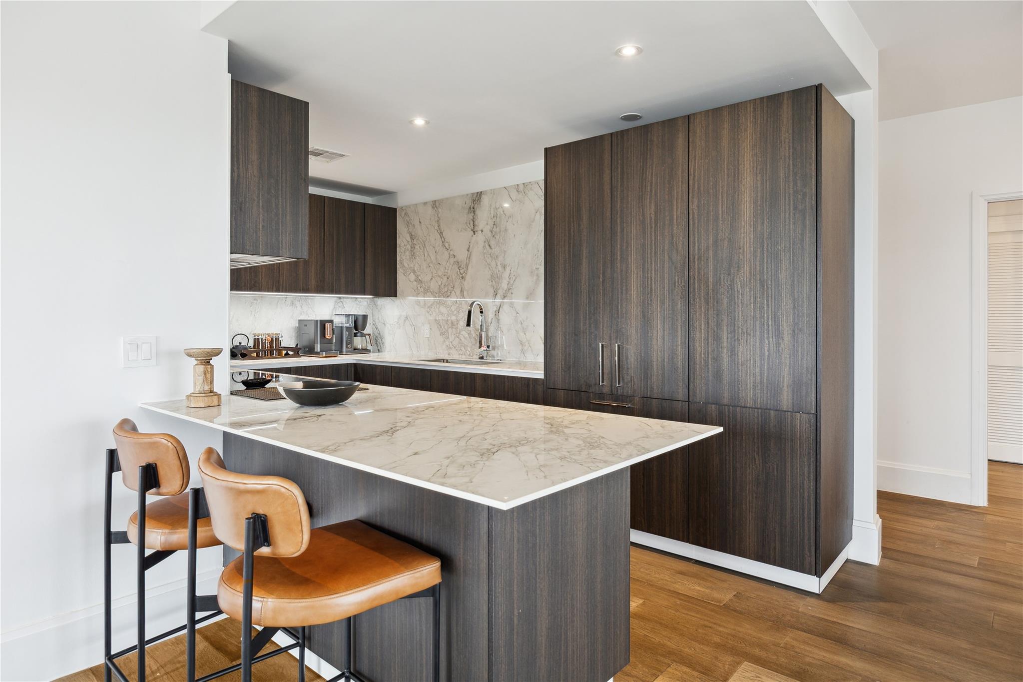 1701 Hermann Drive # 23B