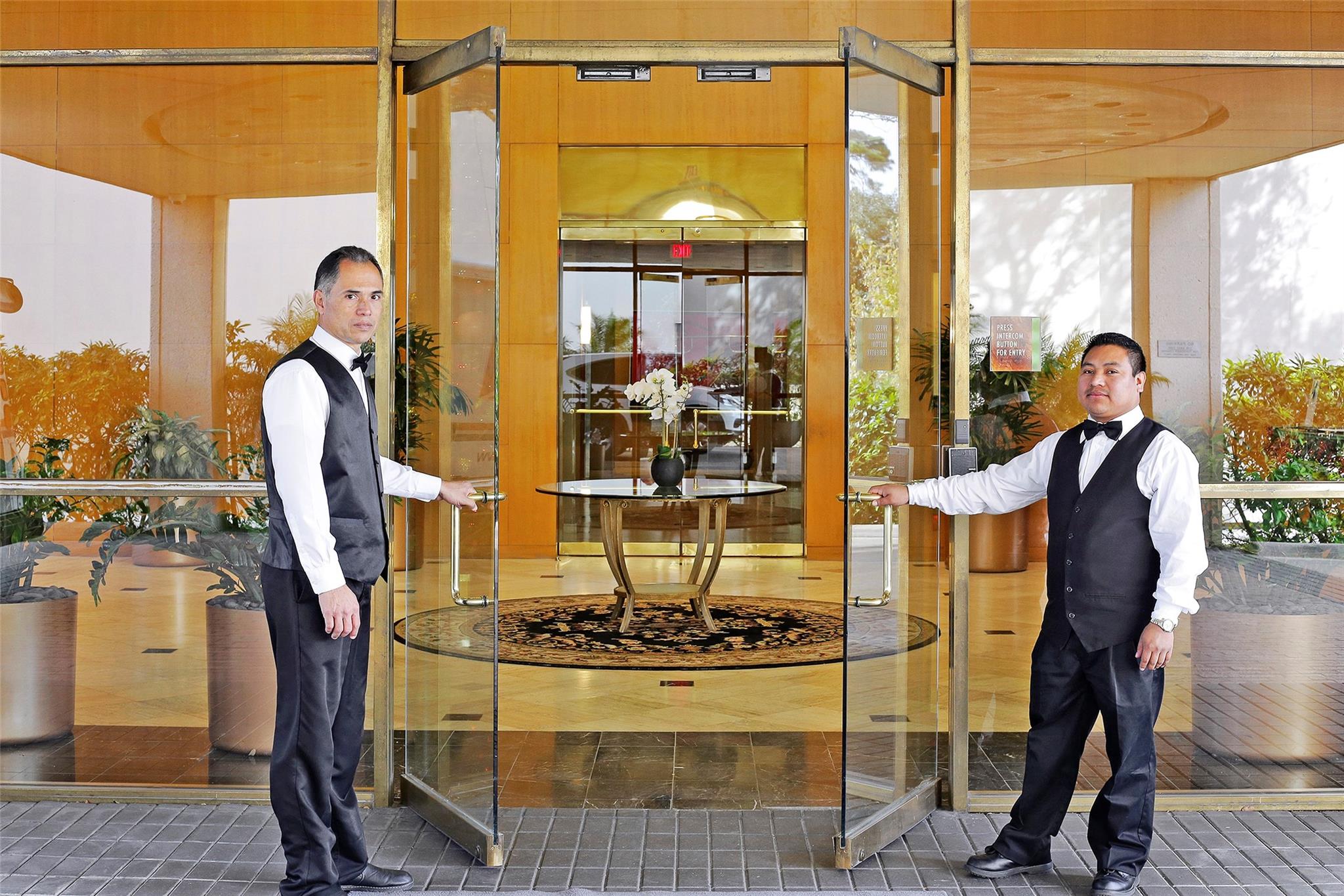 1701 Hermann Drive # 23B