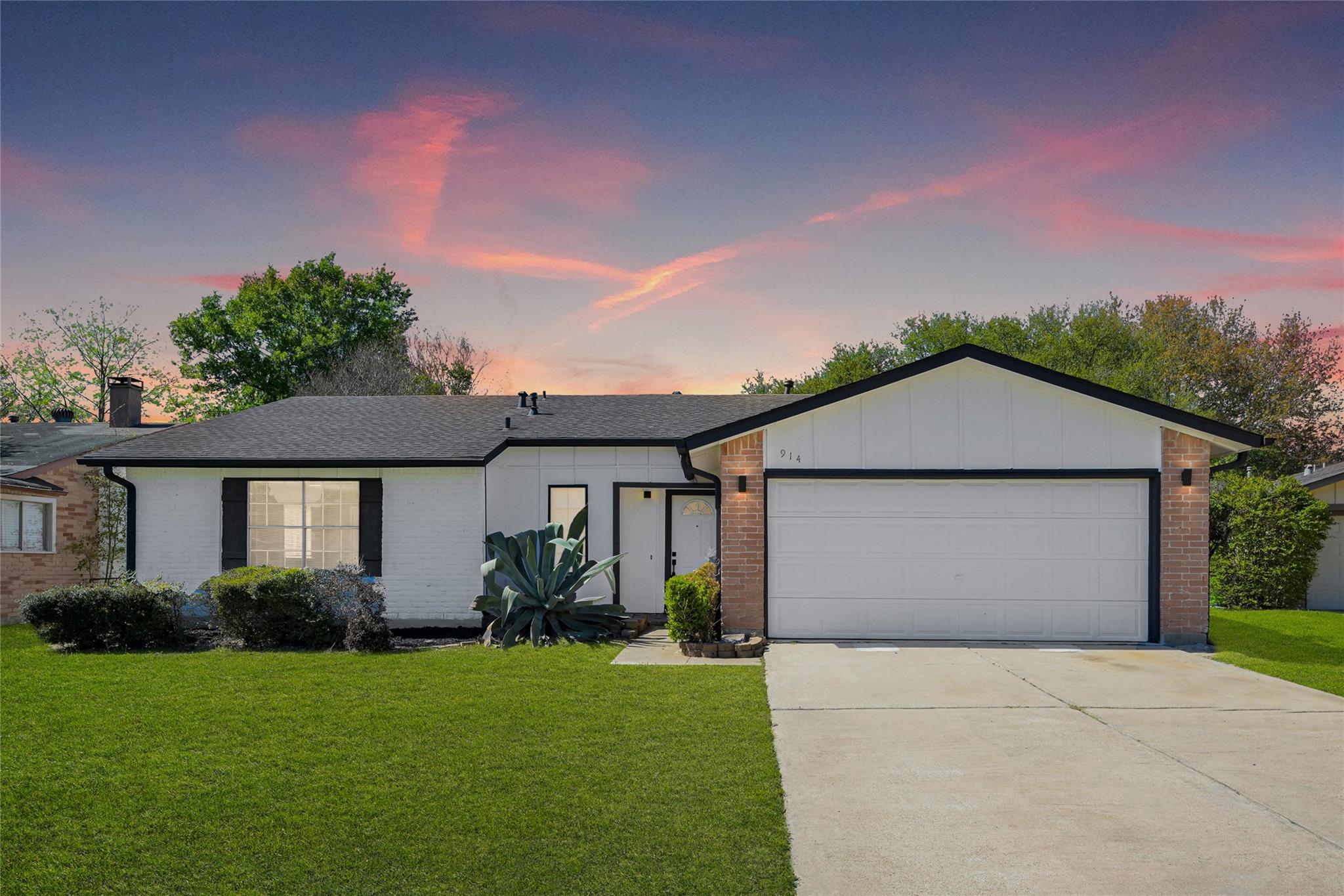 914 Cheyenne Meadows Drive