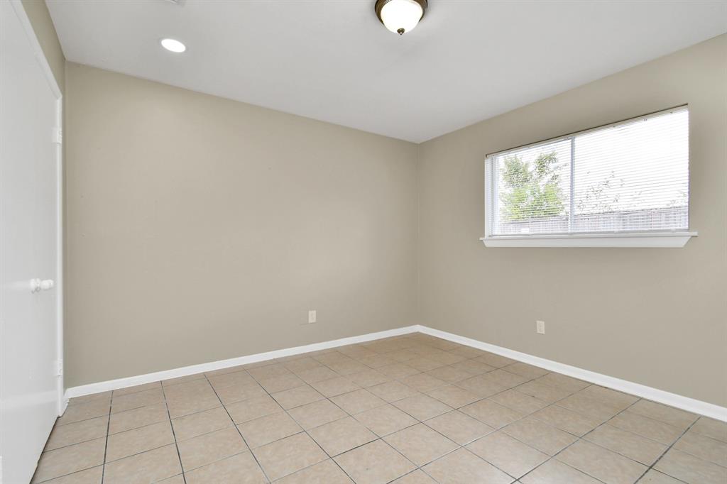 1736 Crestdale Drive # 7