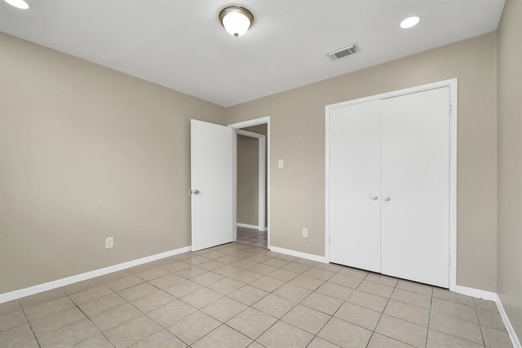 1736 Crestdale Drive # 7
