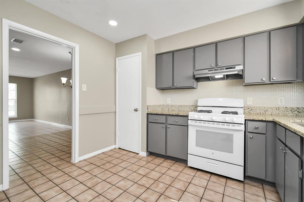 1736 Crestdale Drive # 7
