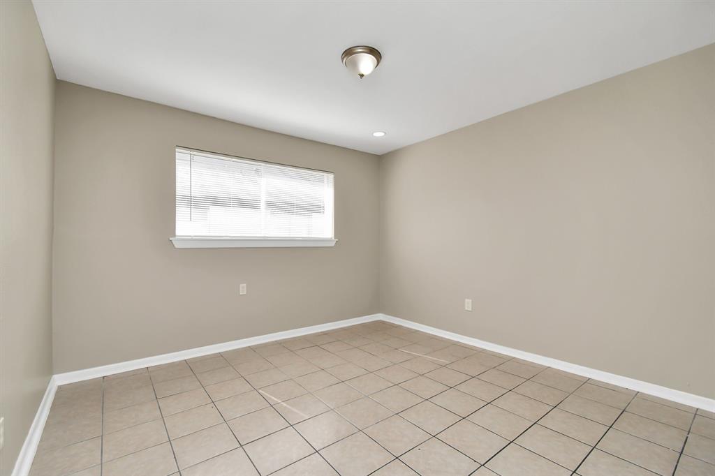 1736 Crestdale Drive # 7