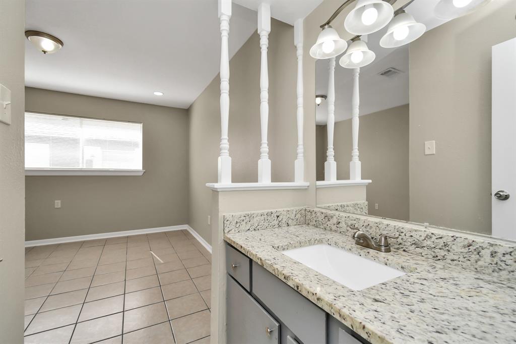 1736 Crestdale Drive # 7