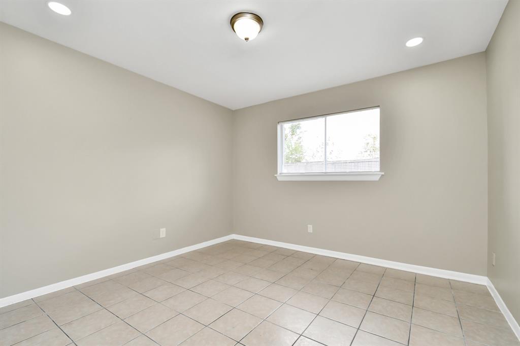1736 Crestdale Drive # 7