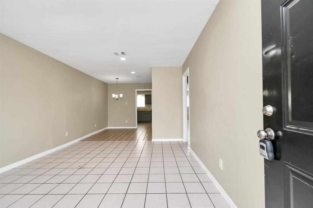 1736 Crestdale Drive # 7