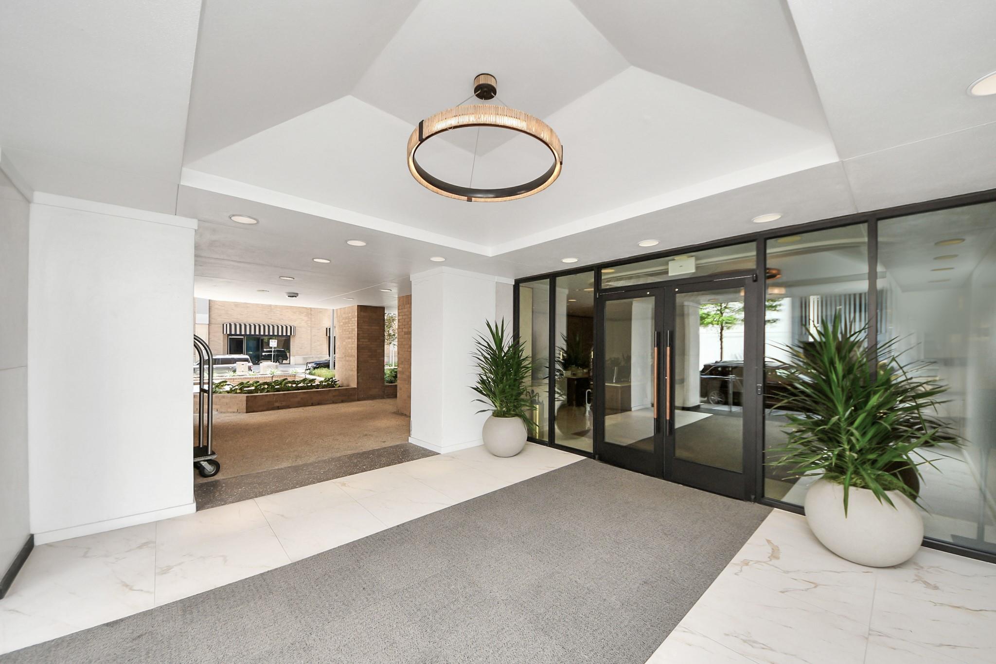 1300 Lamar Street Street # T8