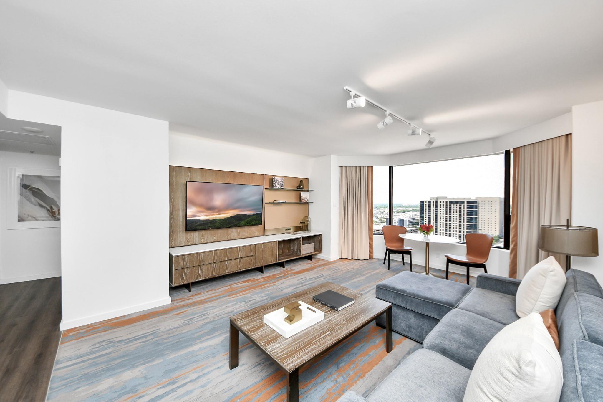 1300 Lamar Street Street # T8