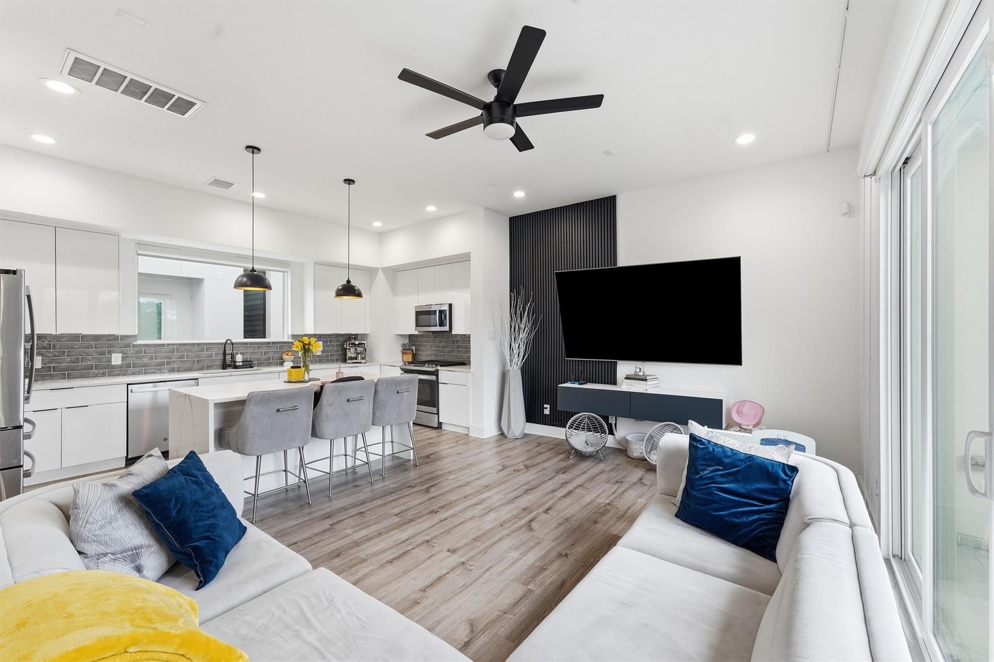 2404 Hadley # C