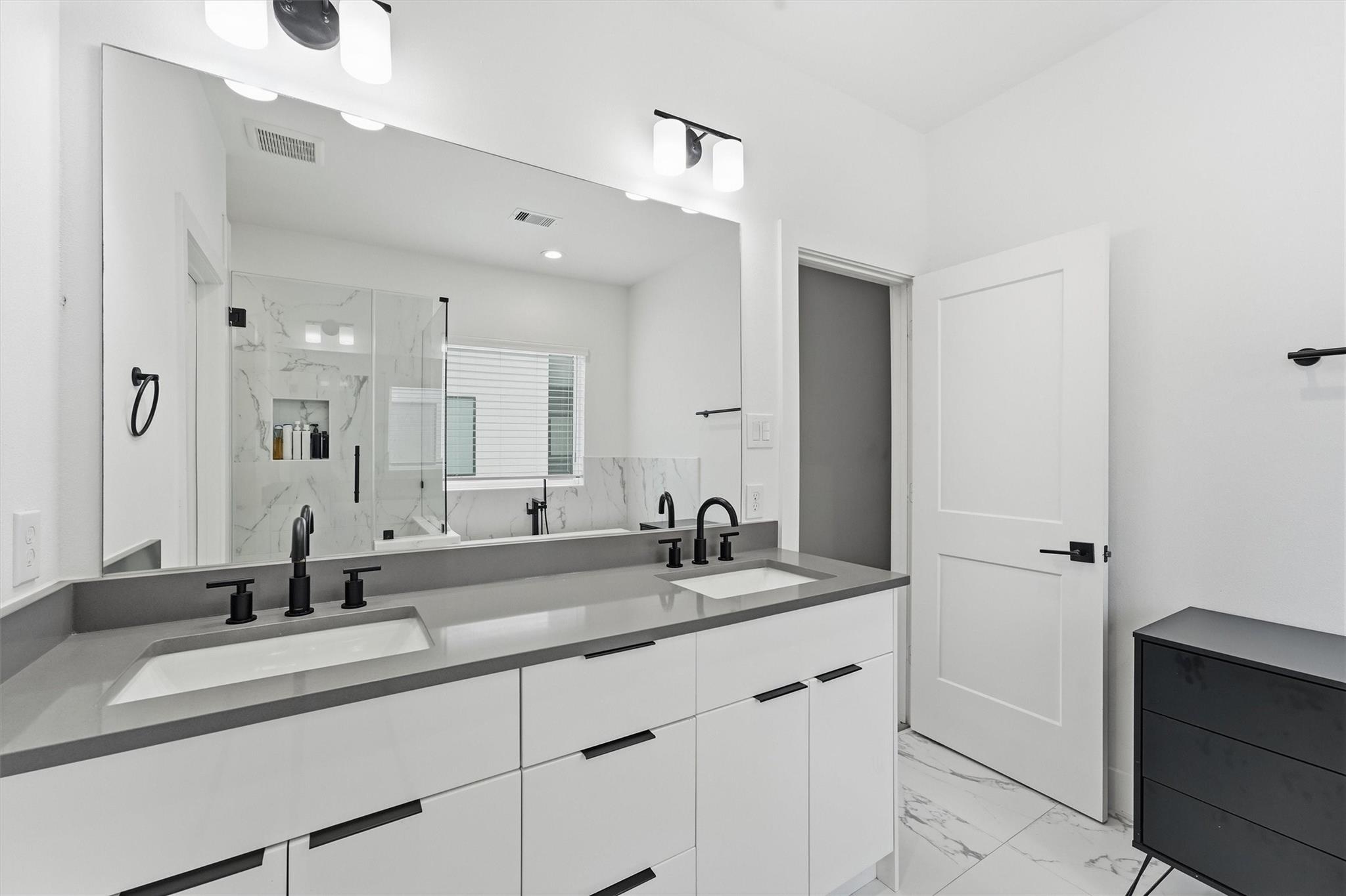 2404 Hadley # C