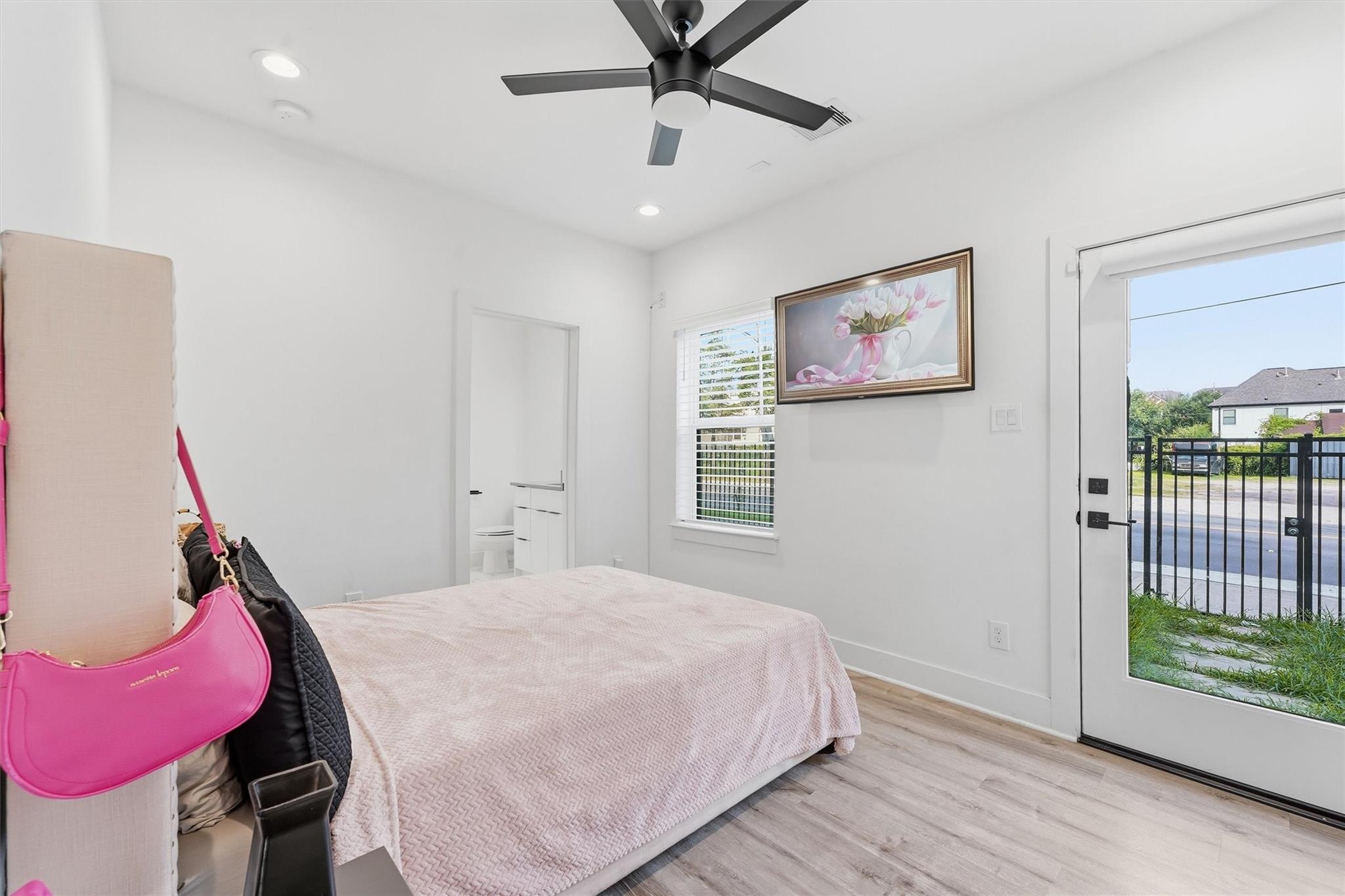 2404 Hadley # C