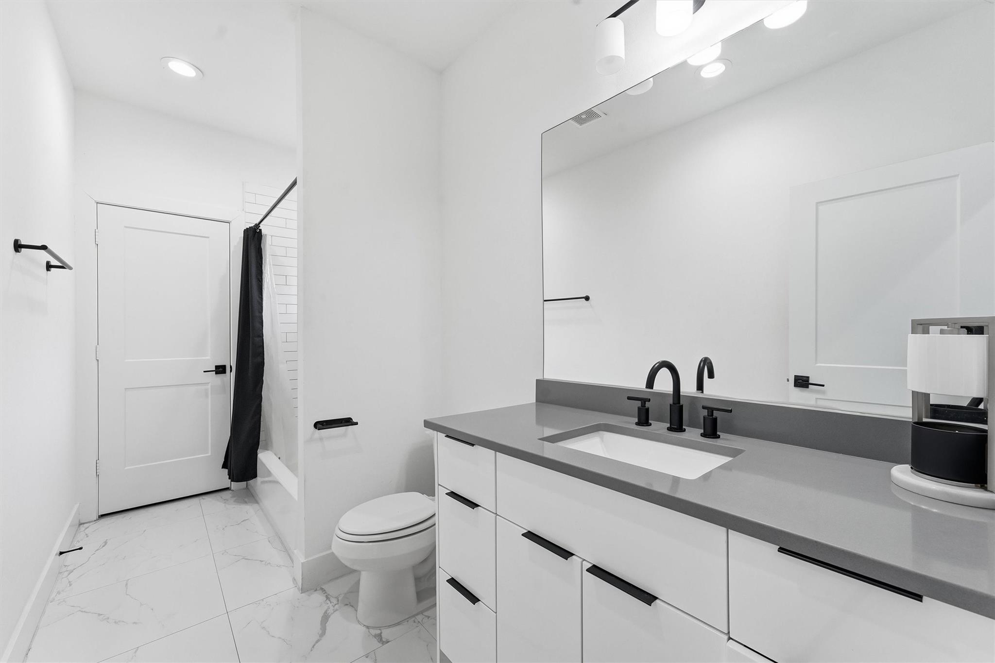 2404 Hadley # C