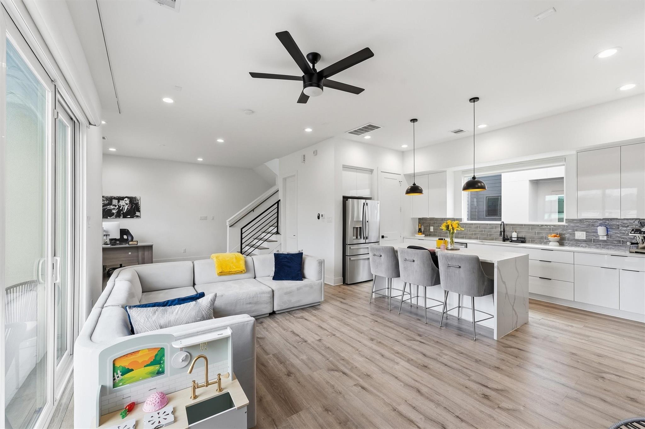 2404 Hadley # C
