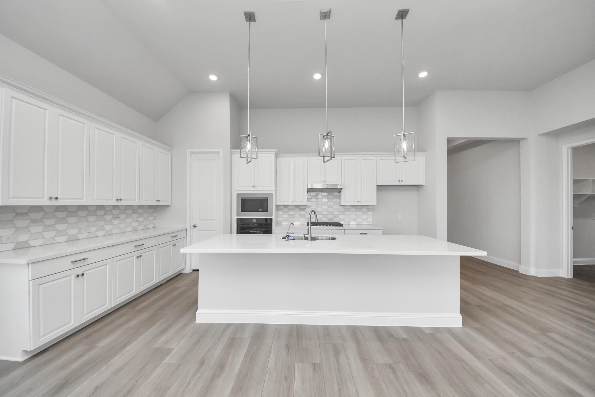 6722 Arabella Lakes Drive