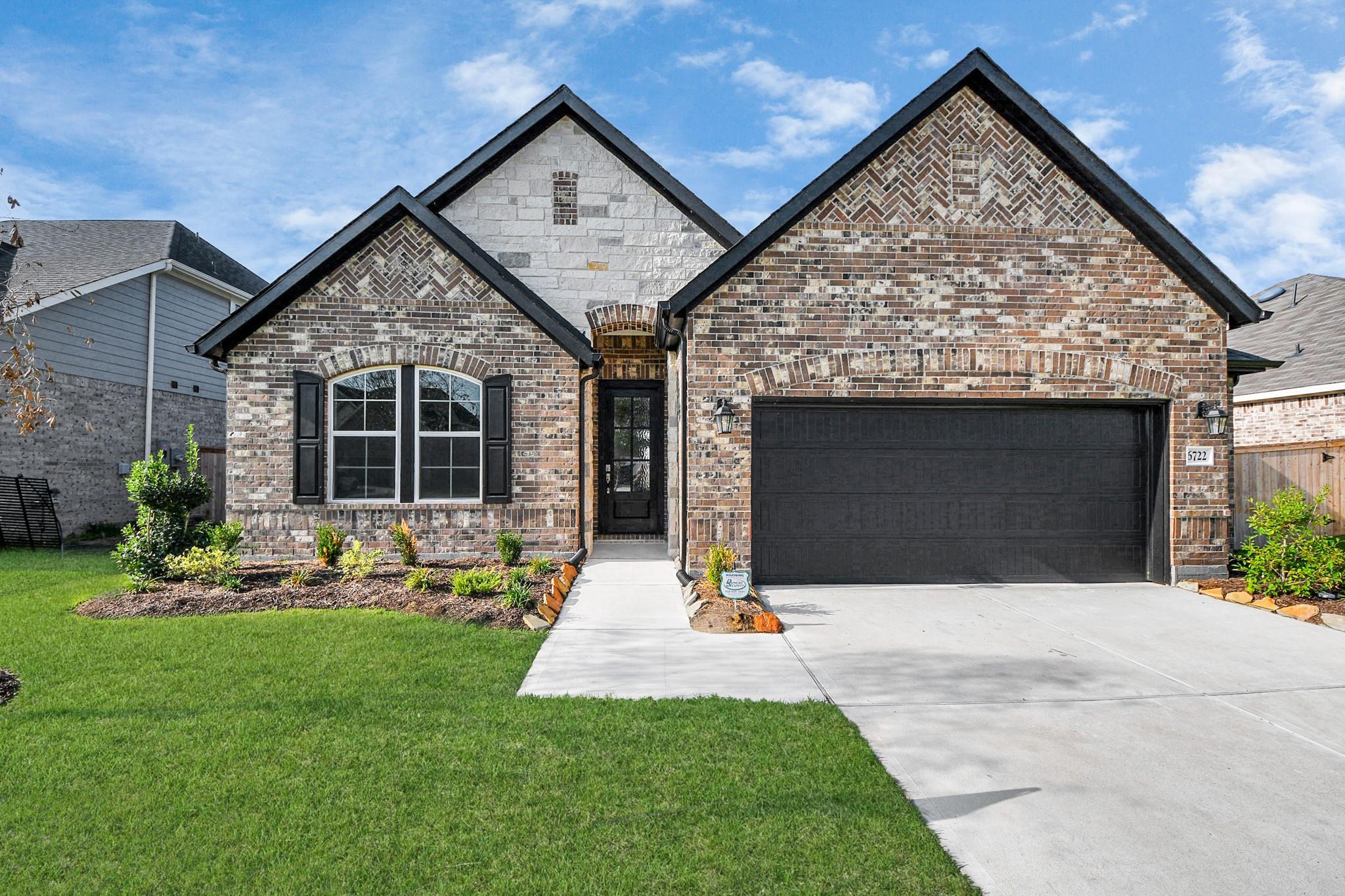 6722 Arabella Lakes Drive