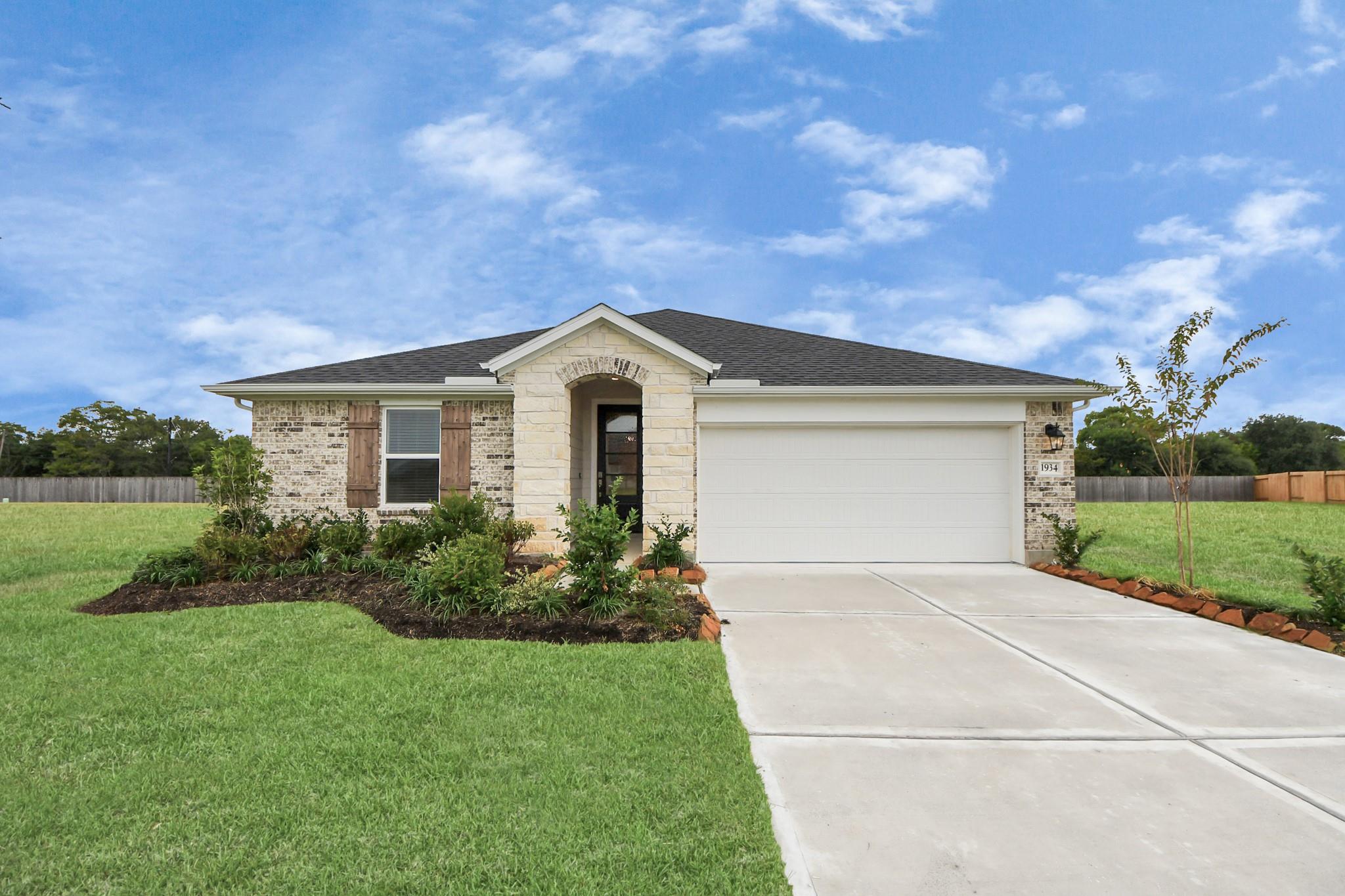 1934 32nd Avenue North, Texas City