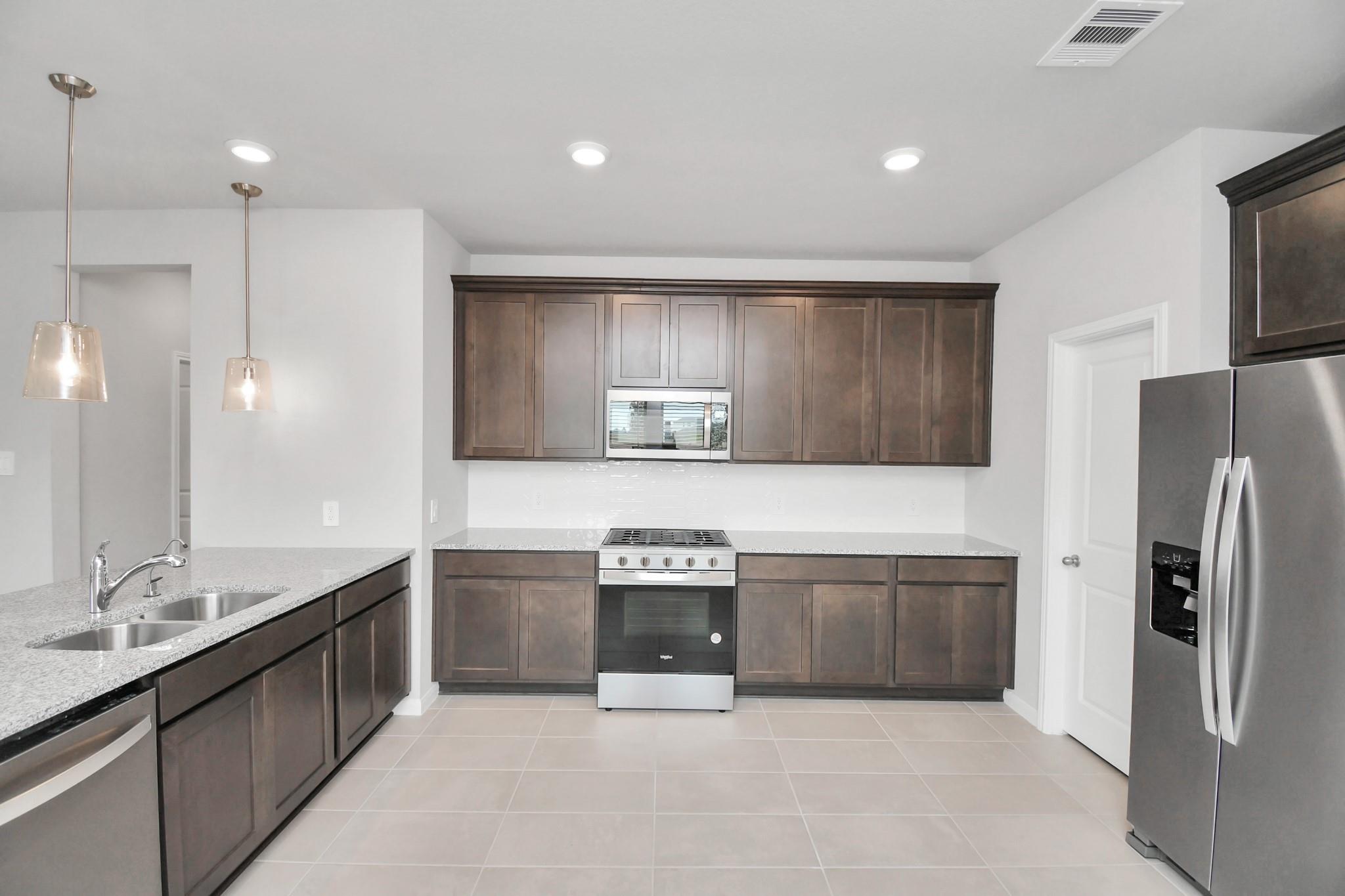 19600 Stripe Hill Bend