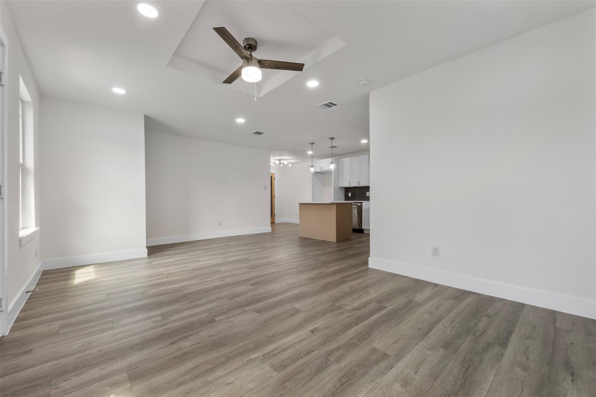 1106 W Thomas Avenue