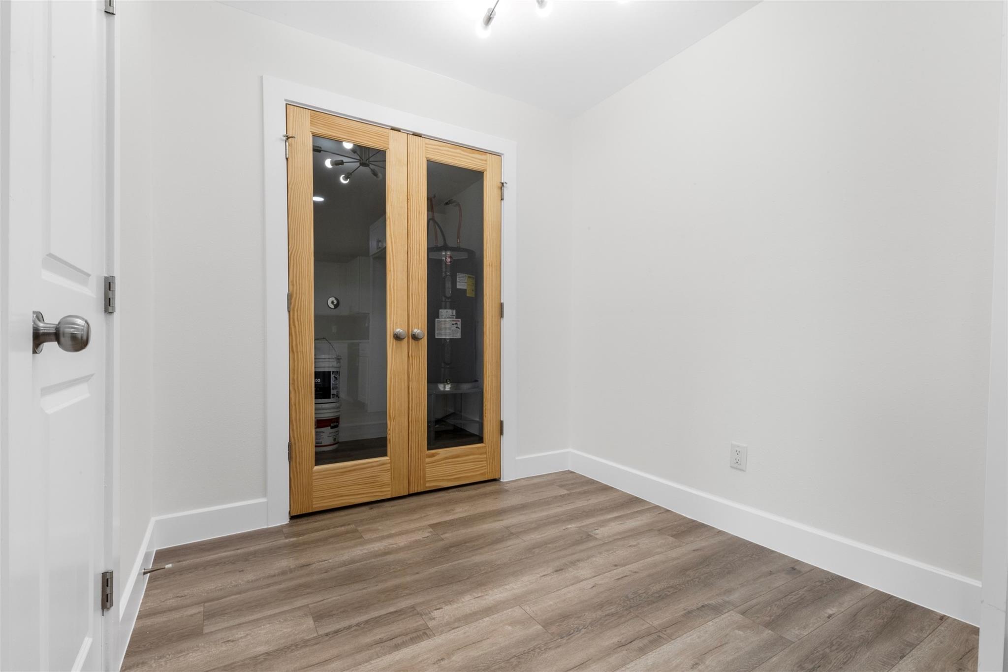 1106 W Thomas Avenue