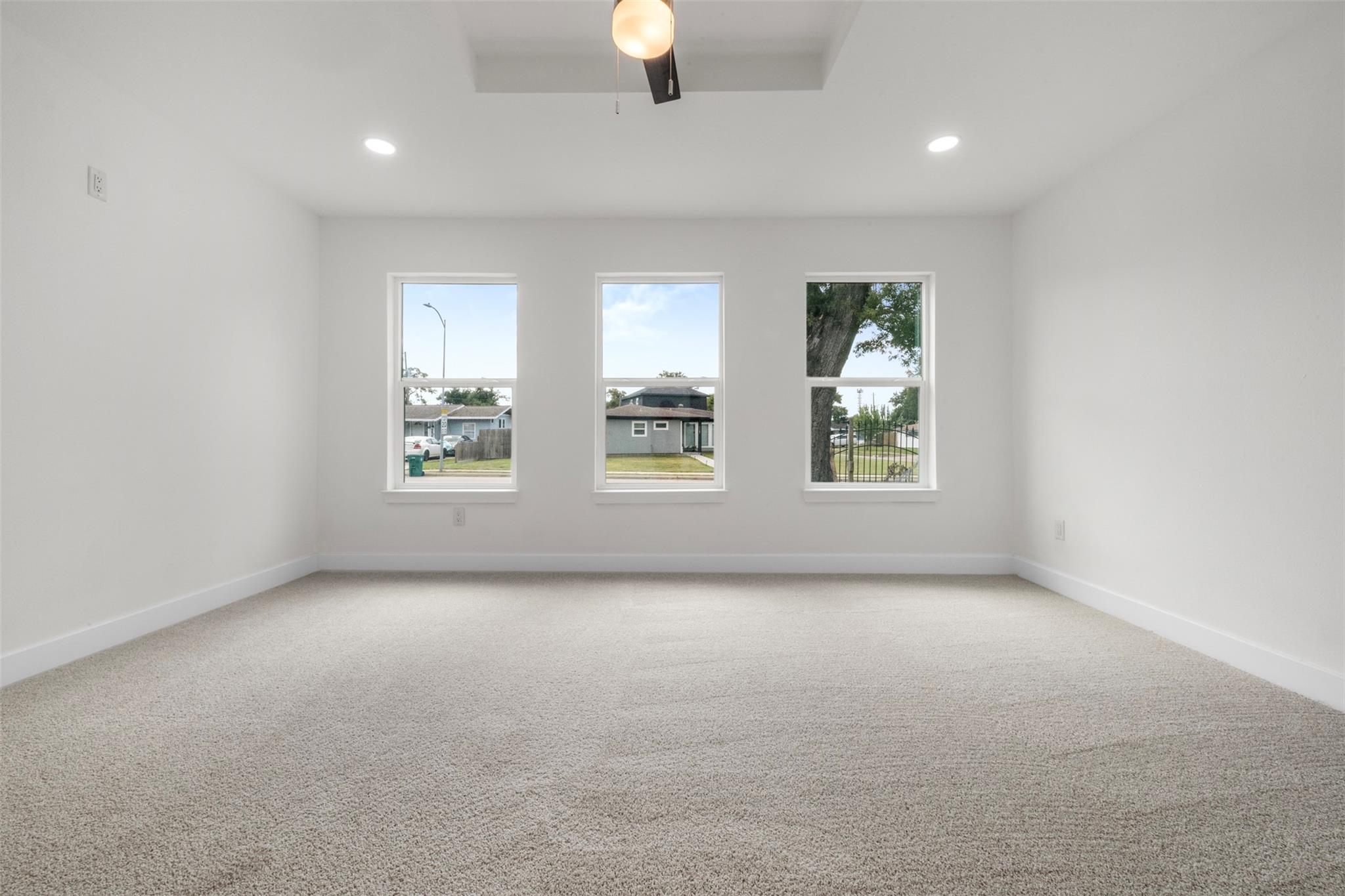 1106 W Thomas Avenue