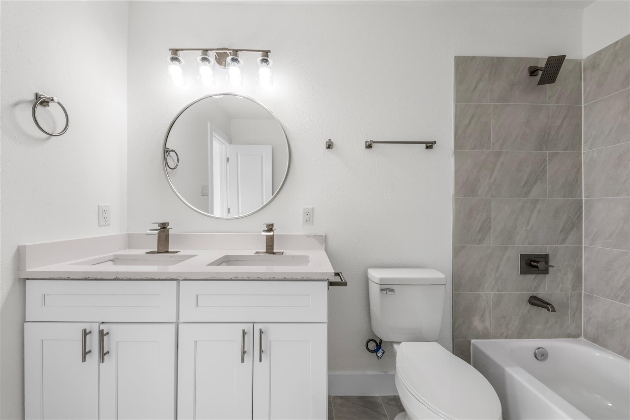 1106 W Thomas Avenue