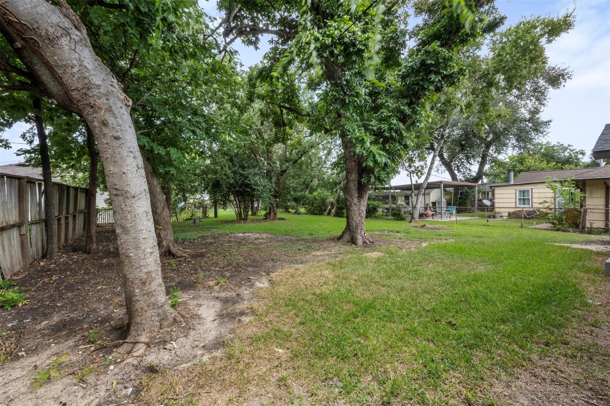 1106 W Thomas Avenue