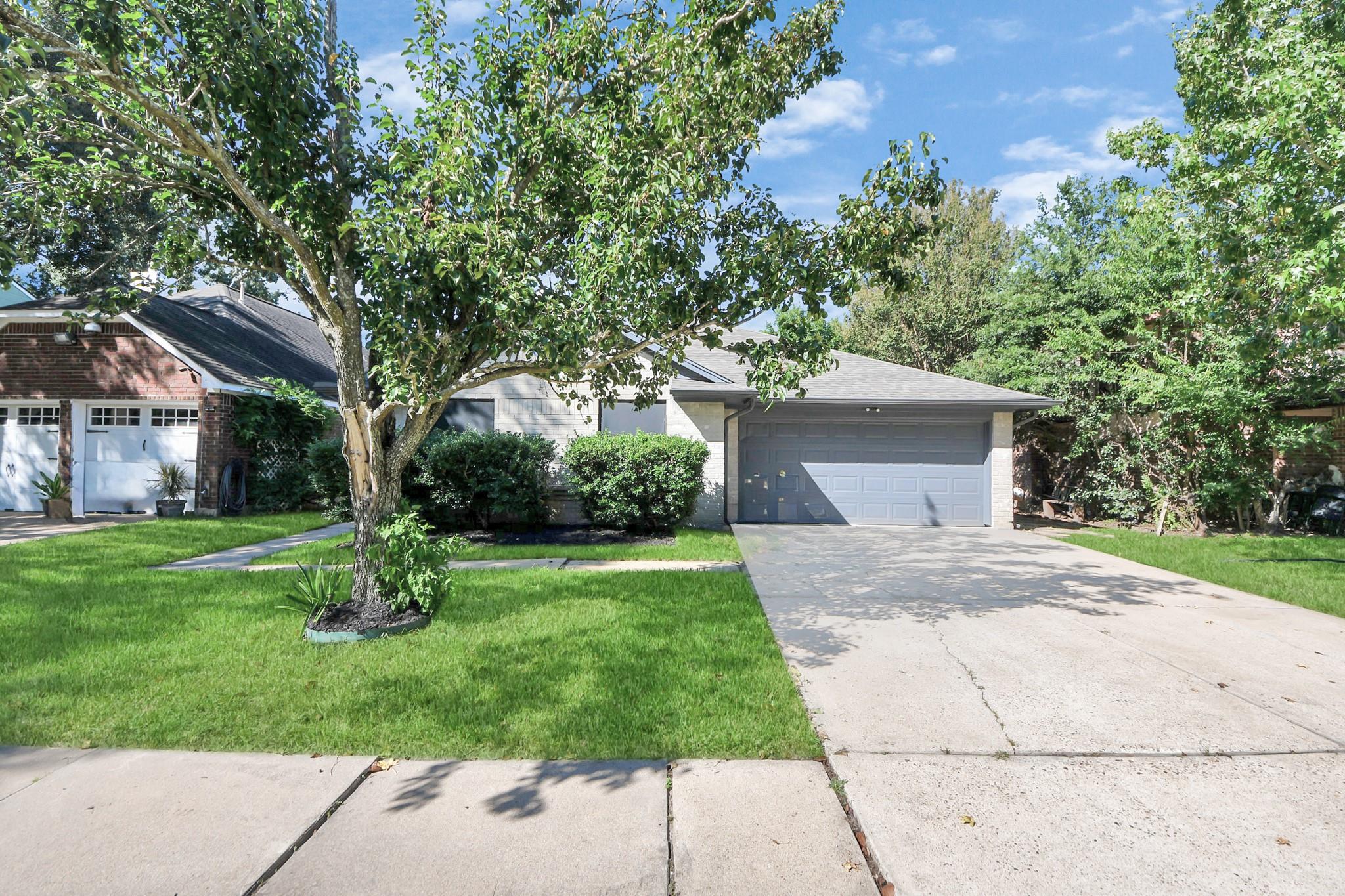 6011 Shady Manor Drive