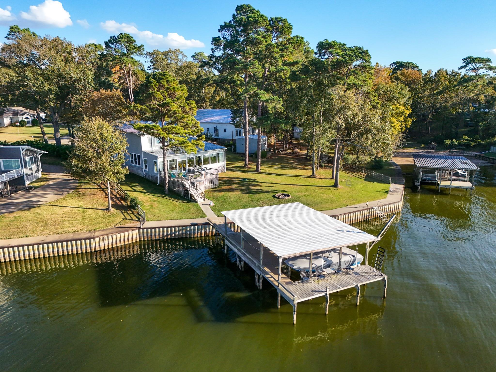615 Inlet Drive