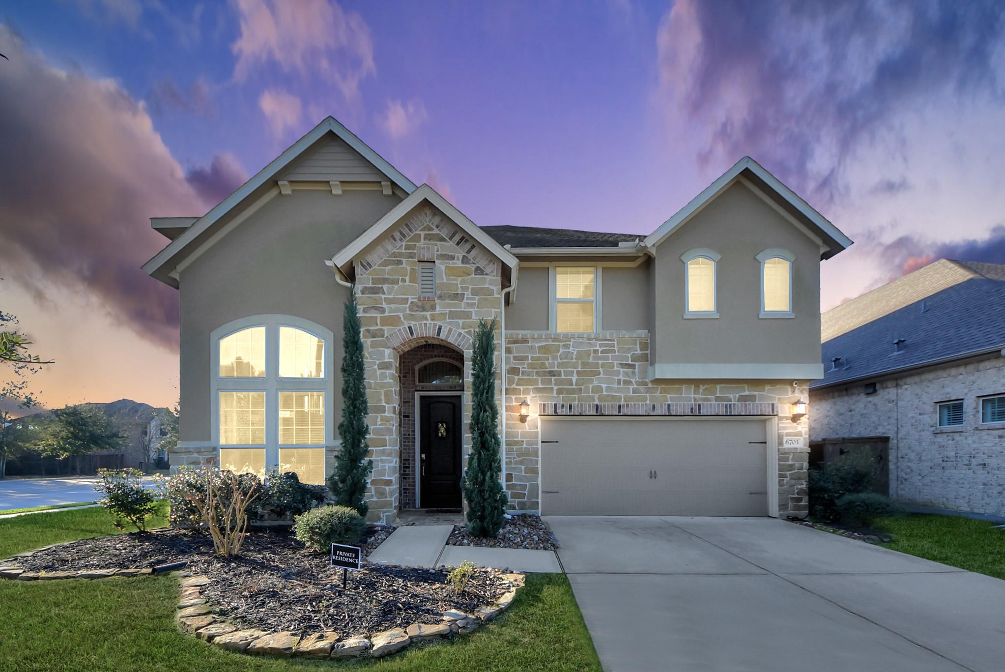 6703 Sandia Crest Street