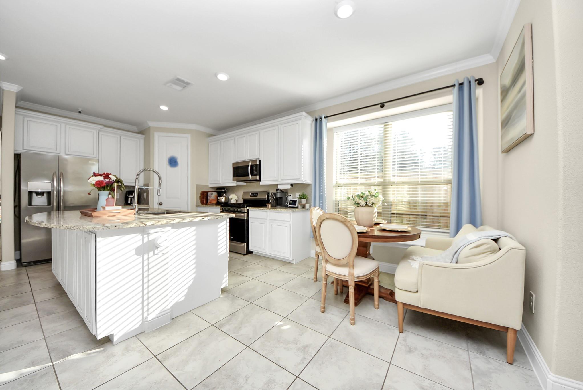 6703 Sandia Crest Street