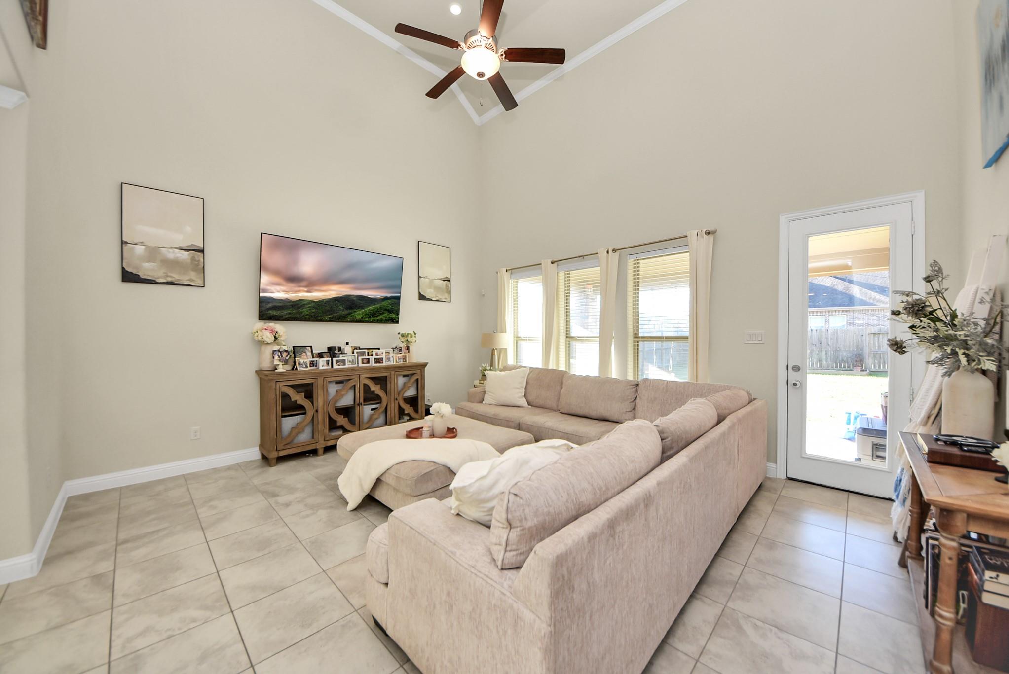 6703 Sandia Crest Street