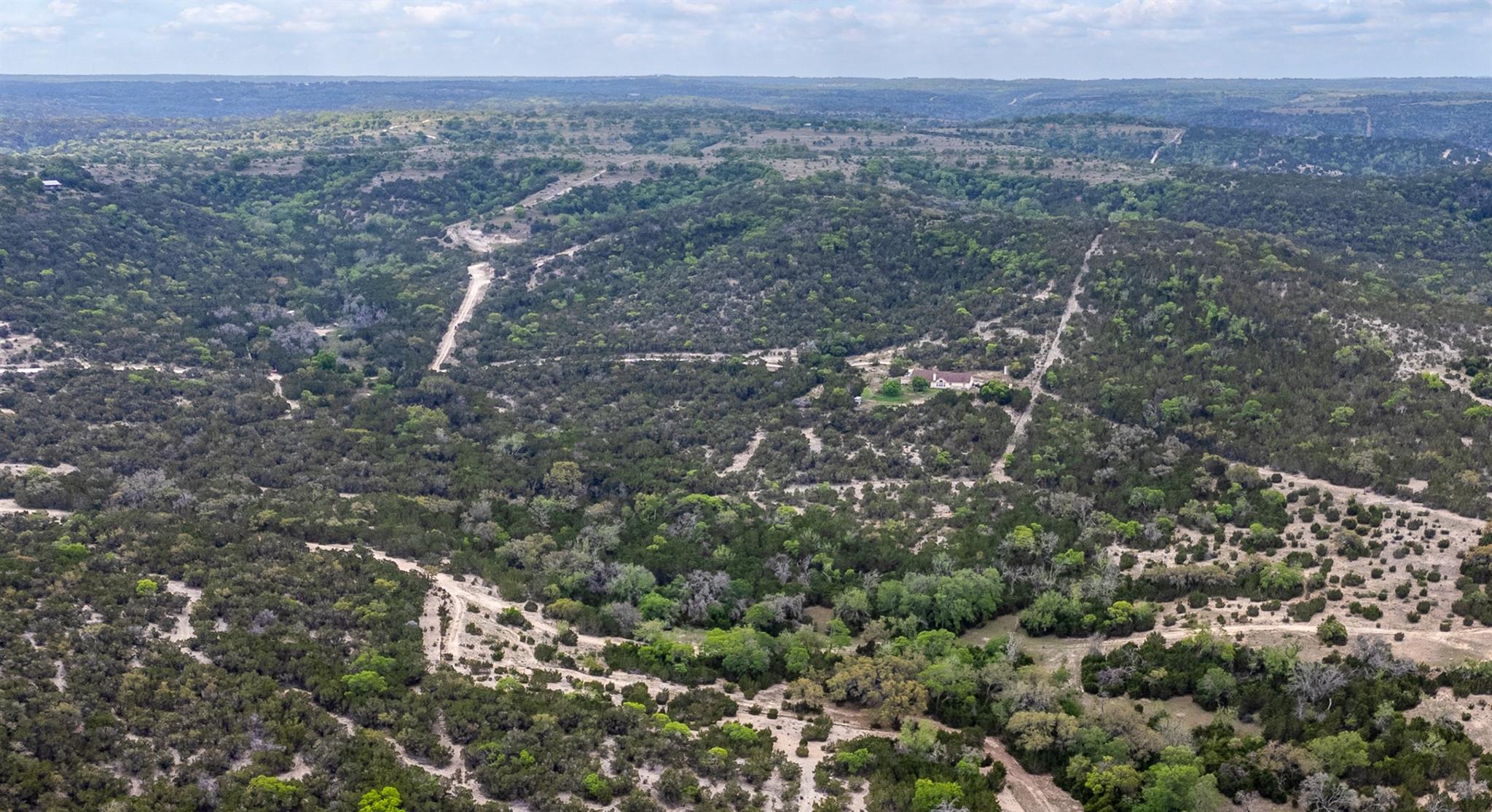 424 Armadillo Trail Drive E, Comfort