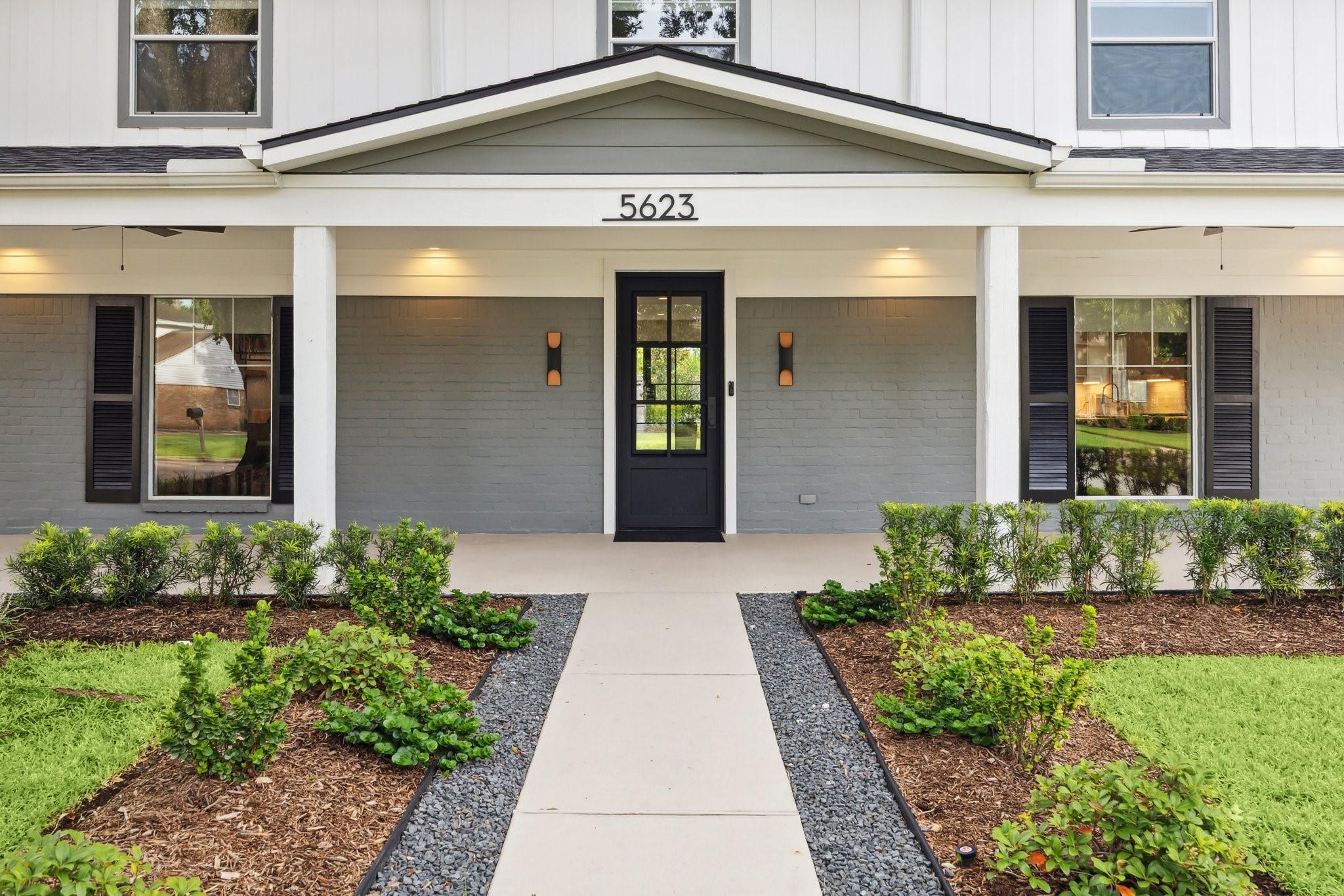 5623 Oak Trail Lane