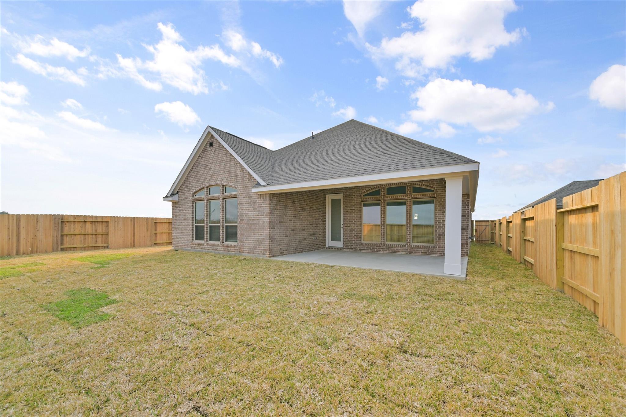 1545 Apache Heights