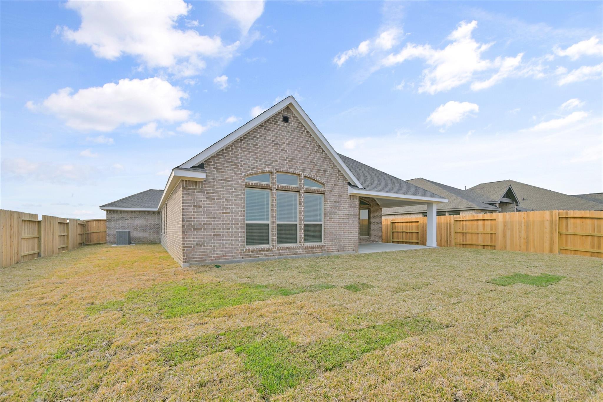 1545 Apache Heights