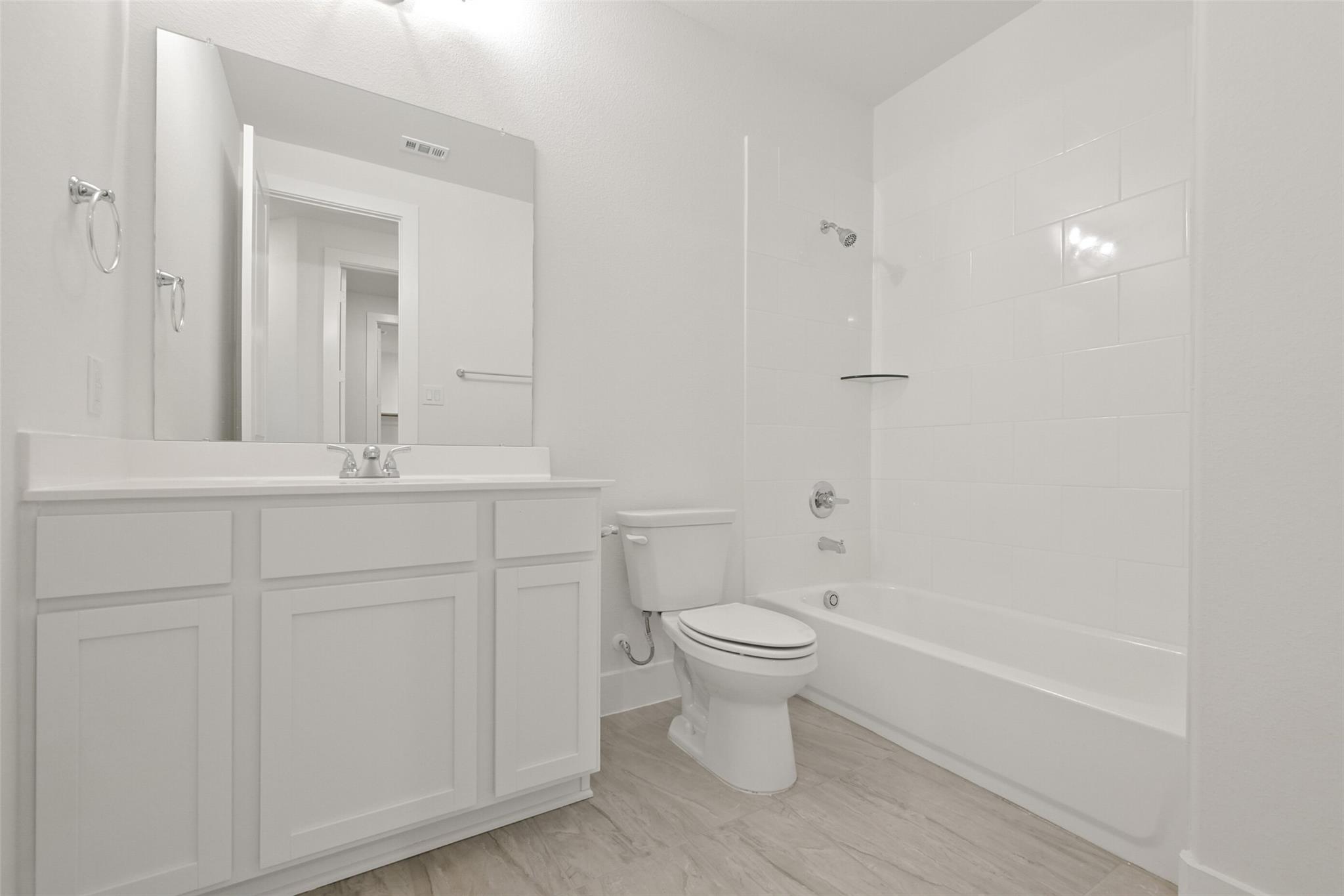1545 Apache Heights